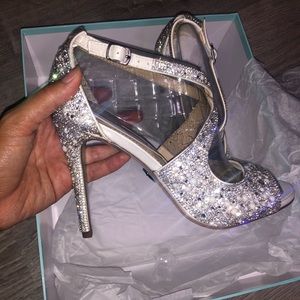 Blue by Betsy Wedding/Evening shoes